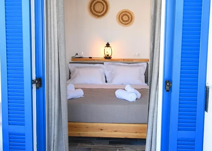 Petite Studios Batsi