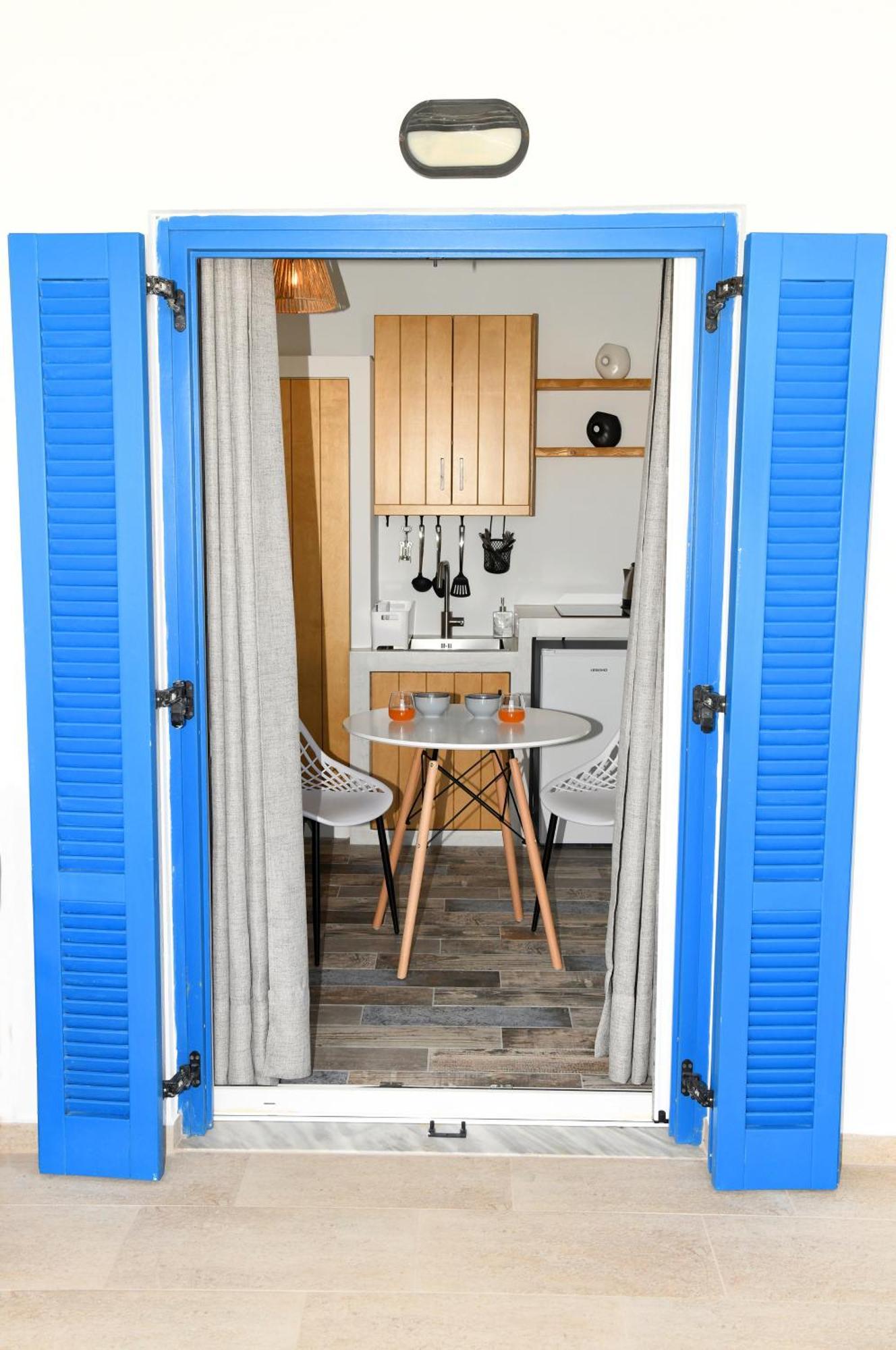 Petite Batsi Apartment